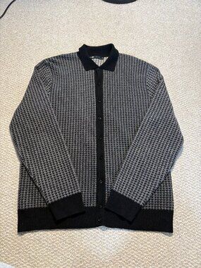 H&M Diamond Pattern Button-Up Polo Shirt - Black & Gray